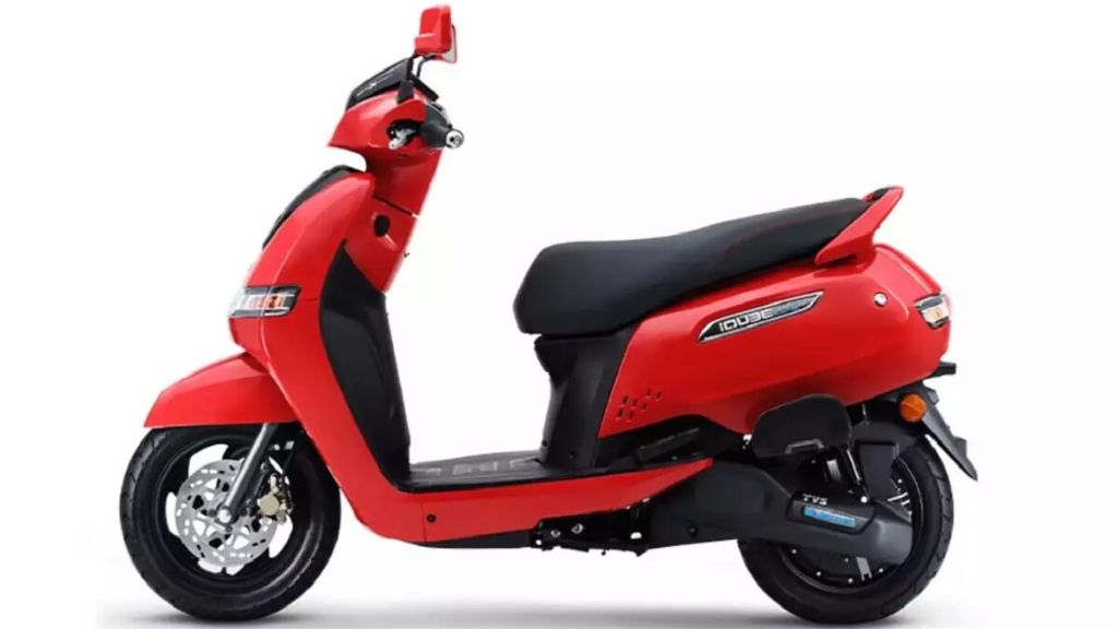 new tvs electric scooter: TVS का सबसे किफायती इलेक्ट्रिक स्कूटर लॉन्च हो गया है, अब रेंज और फीचर्स में भी अच्छा